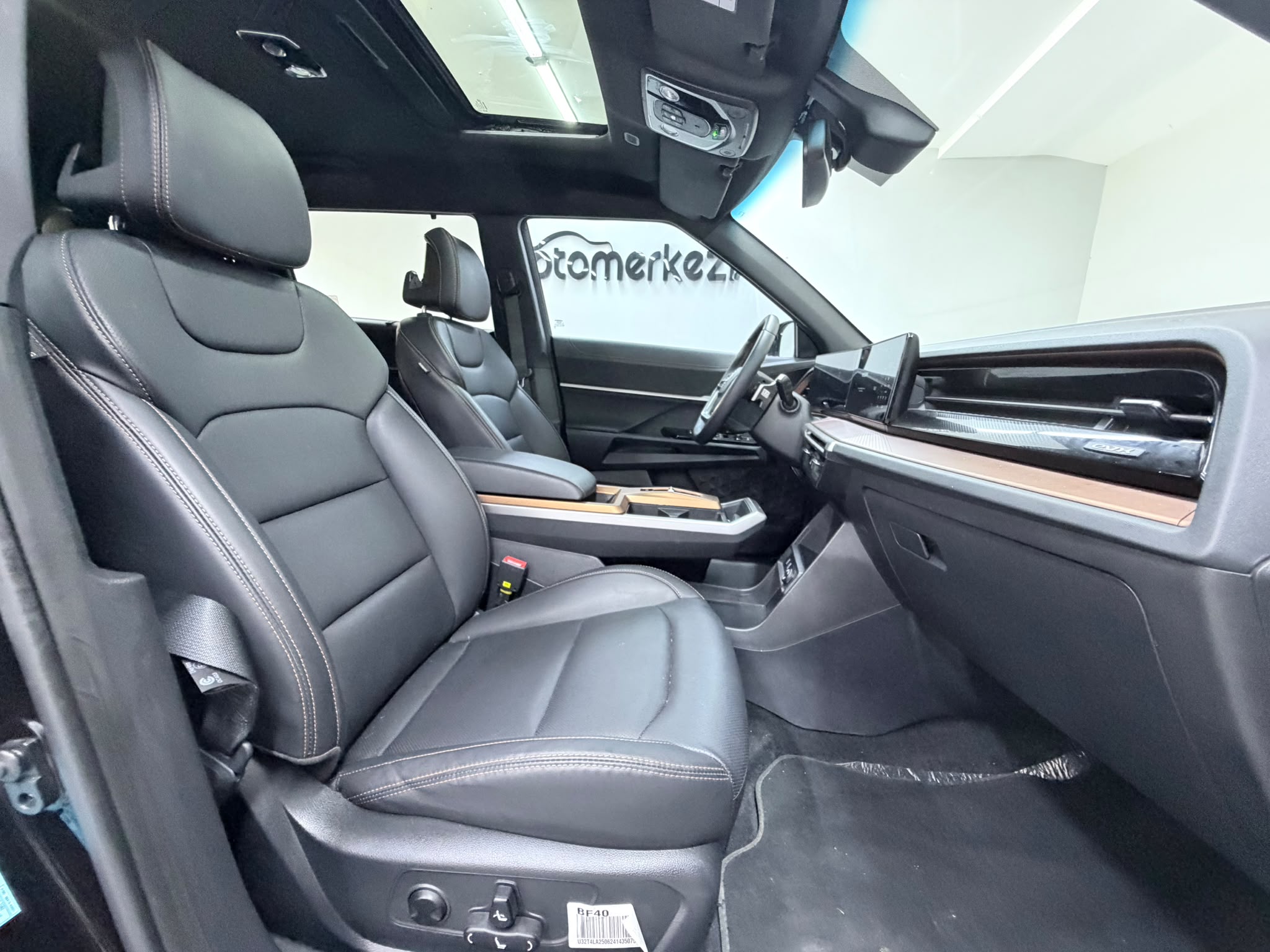 KGMOBILITY TORRES 17